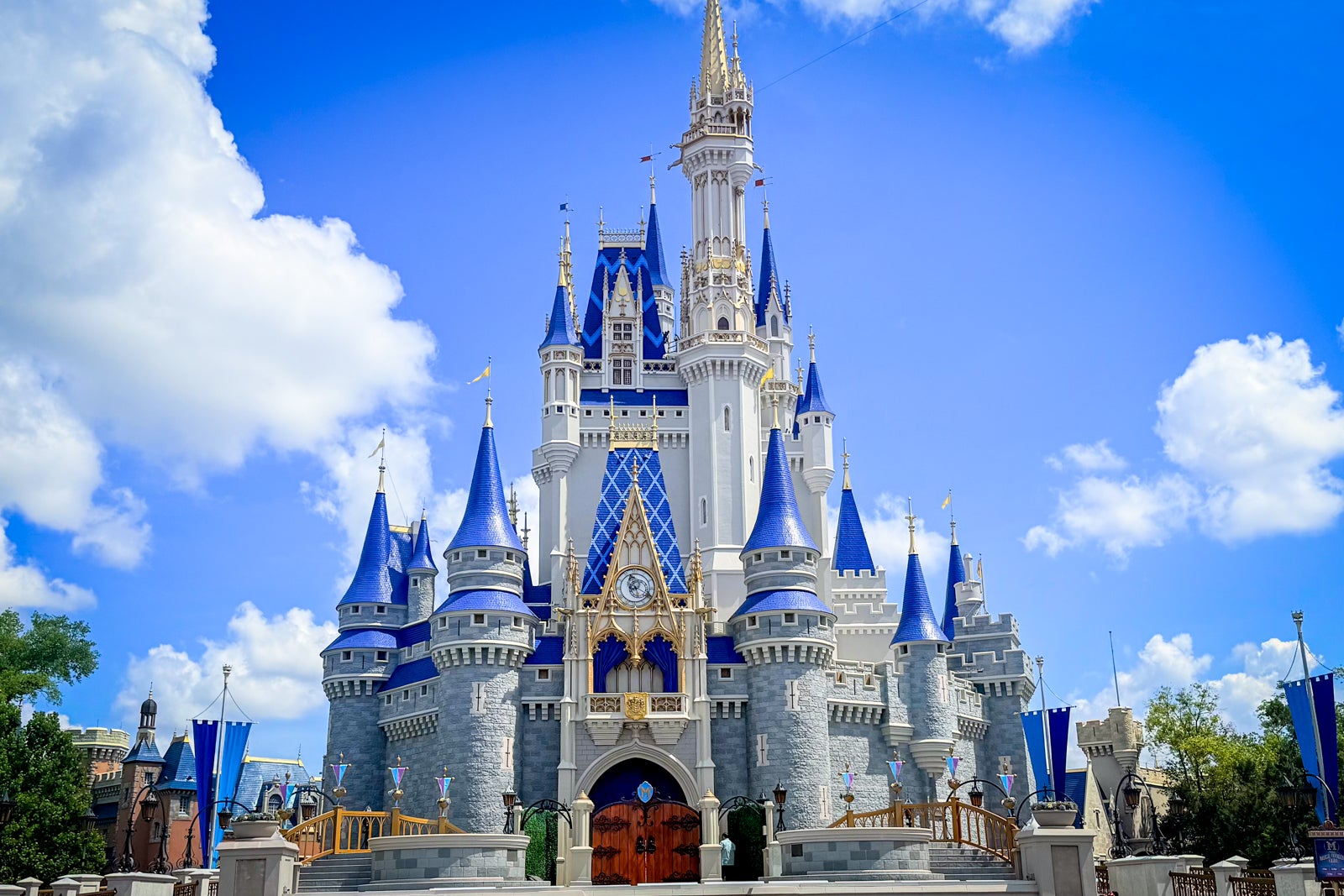 A $12 Checkout Click Covered $400 in Disney Park Tickets