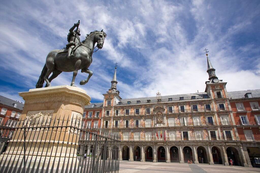 Madrid at Its Own Pace: Five Days Done Properly